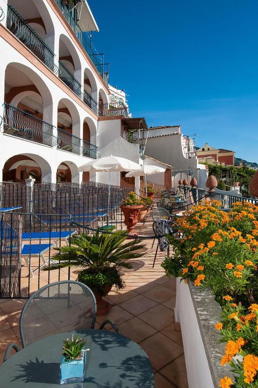 Hotel Il Gabbiano Positano Exterior foto